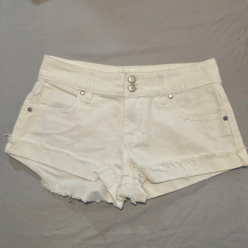 PTCL Ethical Clothing Size 25 (measures 27") White Denim Shorts Raw Hem 1112